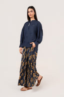 2 Pc Embroidered Arabic Lawn Skirt Set