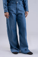 Wide-Leg Jeans