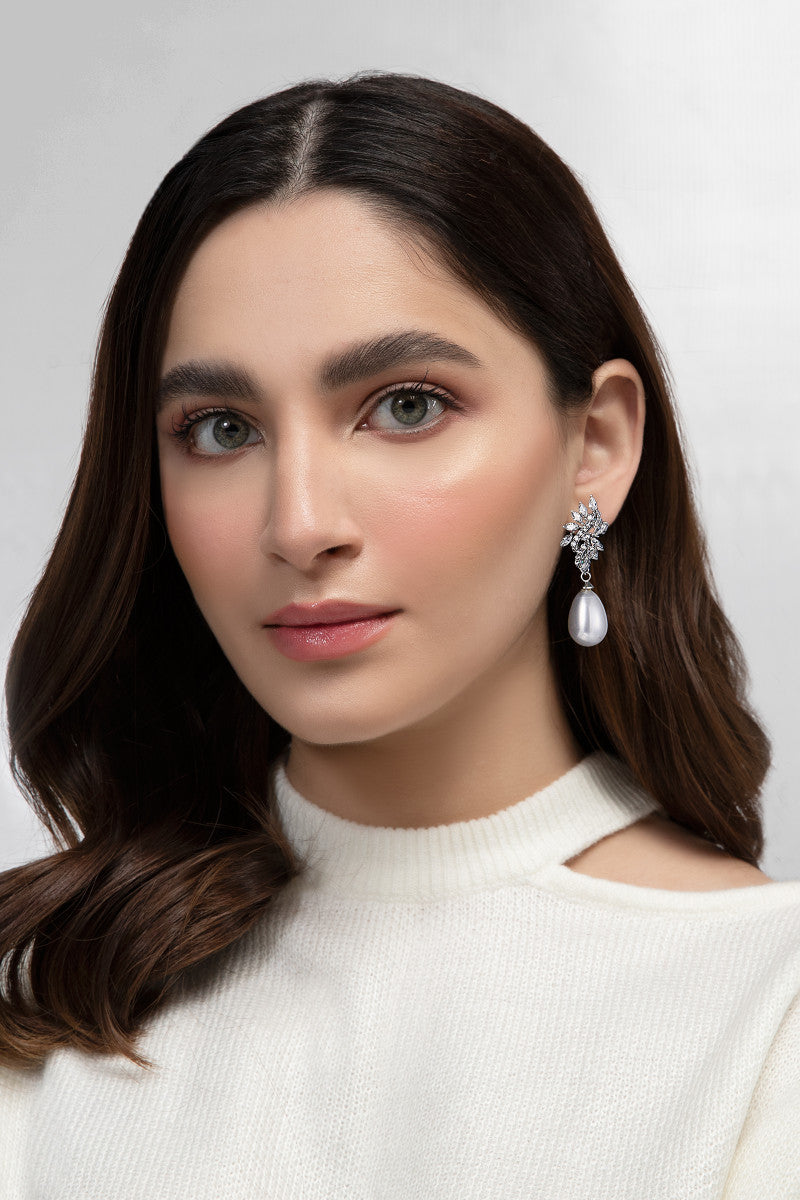 Earrings White AER-W21-015 – M.Basics by Maria.B. (AE)